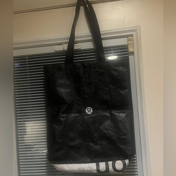 Giveaways Of Miscellaneous Items - Picture 5 of 15